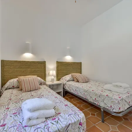 Bay - By Almarina Apartment *