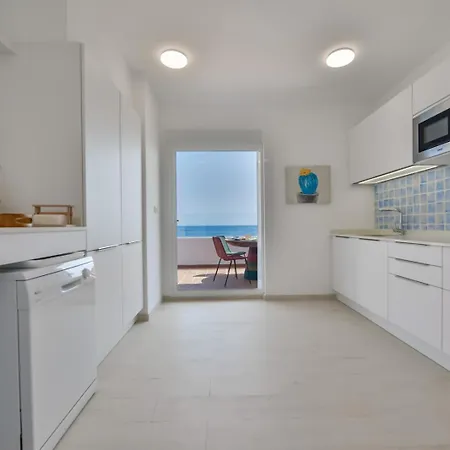 Bay - By Almarina Moraira